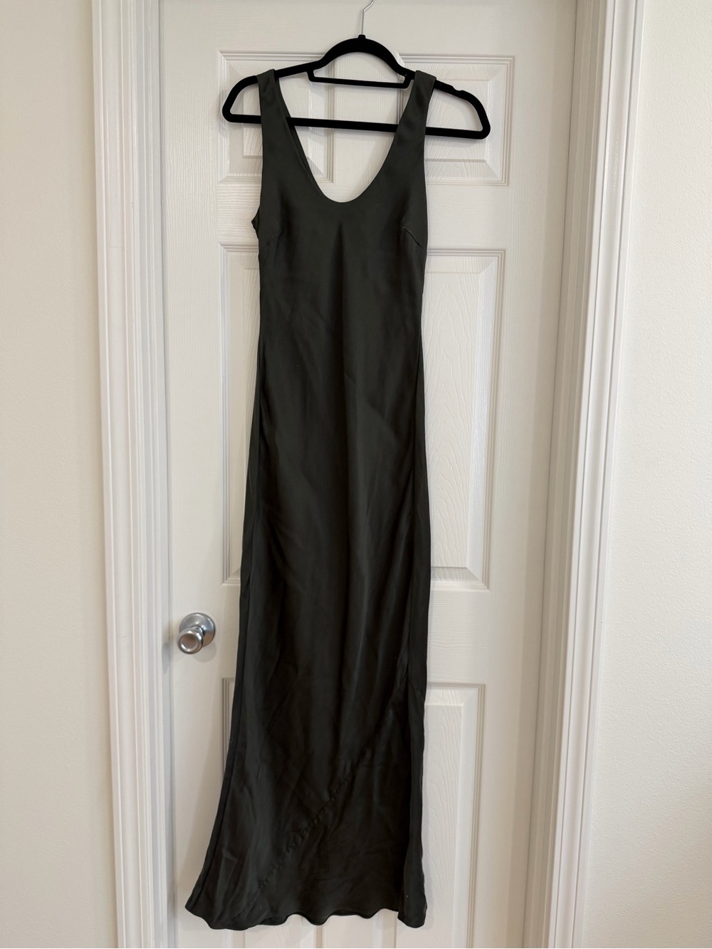 Anine Bing Camille Olive Green Scoop-Neck Maxi Slip Dress 100% silk - Picture 2 of 5